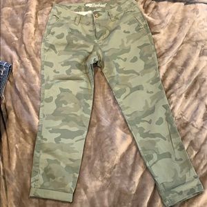 Old Navy camo boyfriend pants